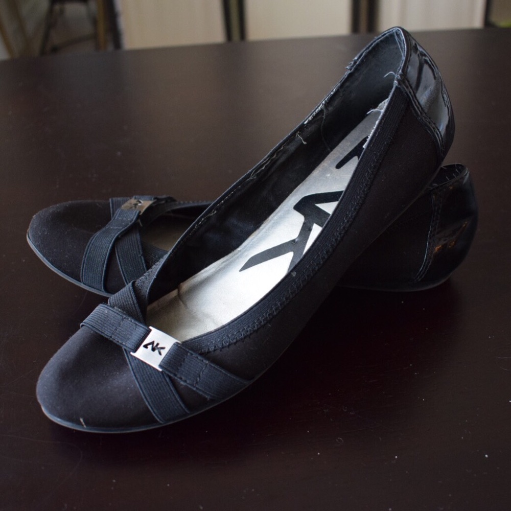 Anne Klein - Black Flats, silver buckle detail